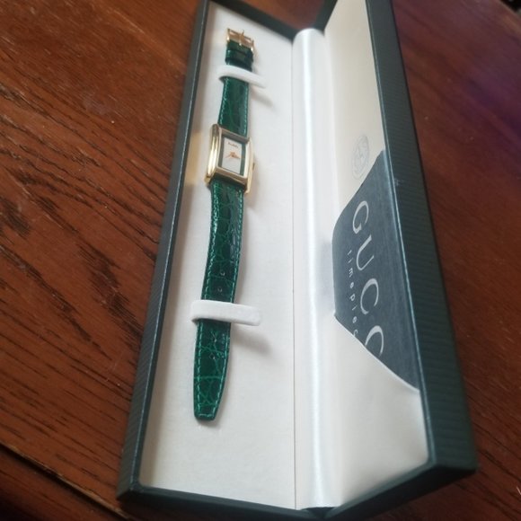 Vintage Ladies Gucci Watch - Picture 3 of 6